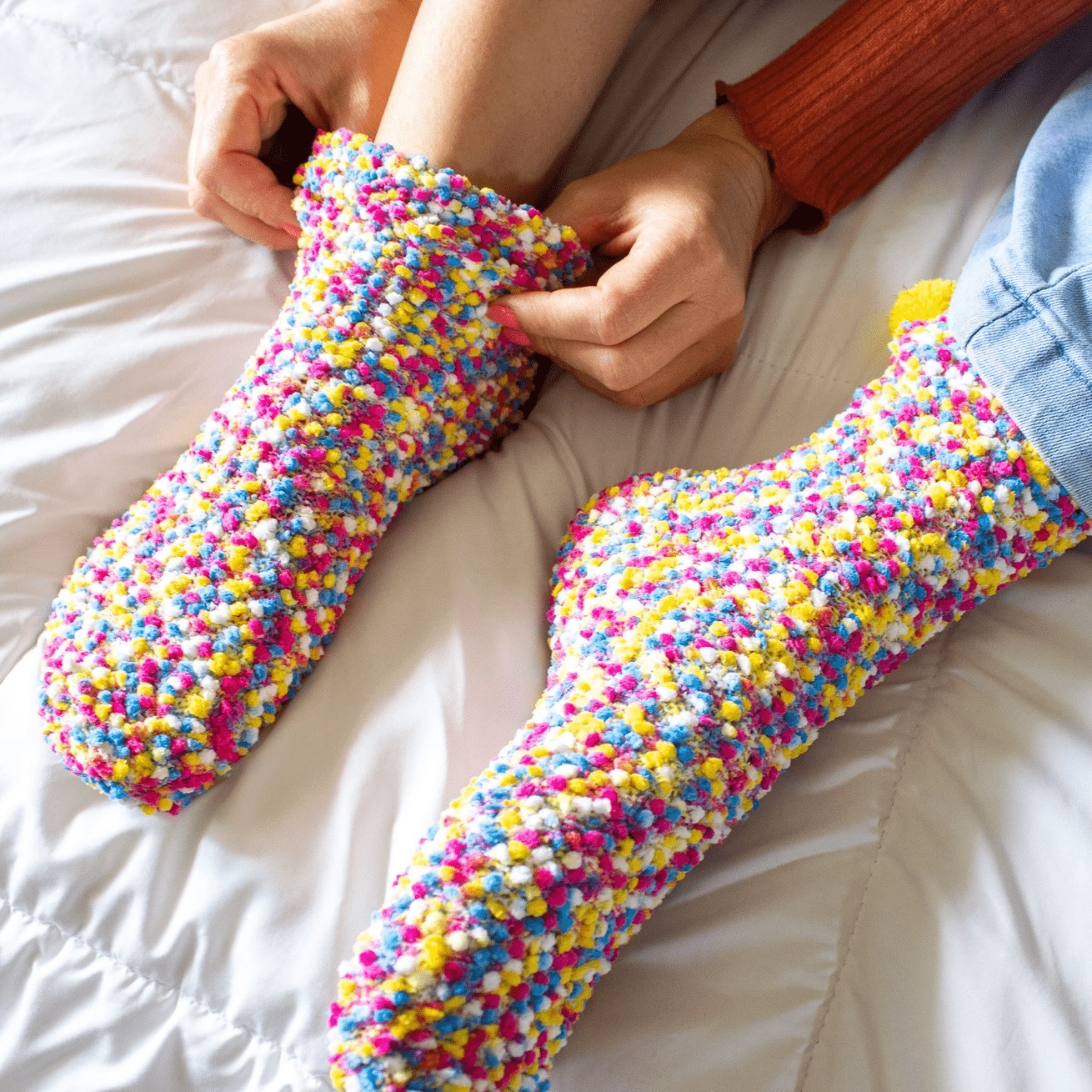 Daisy Dunes Cozy Cupcake Socks | Confetti